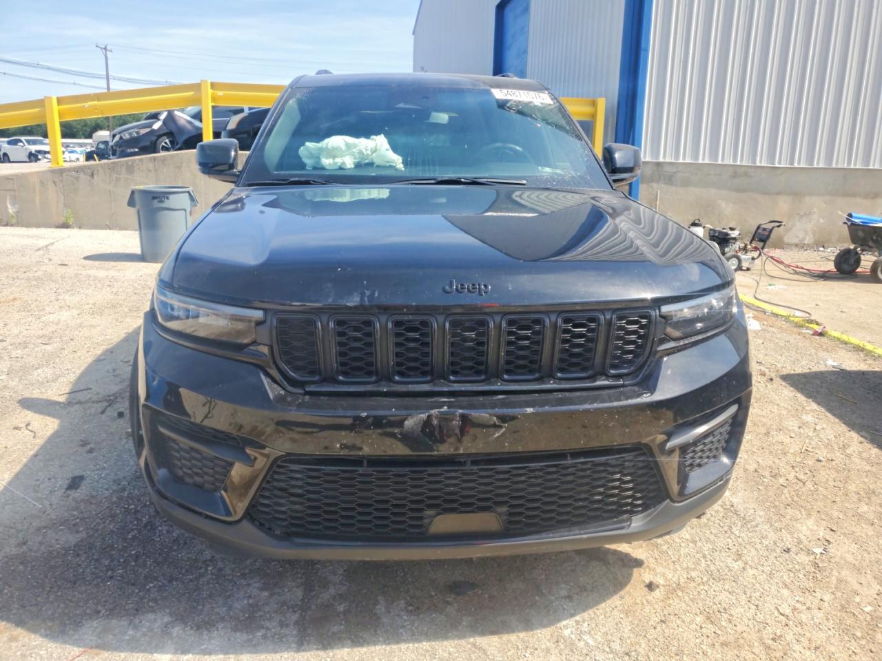 2024 Jeep Grand Cherokee Laredo Черный vin: 1C4RJHAG7RC260096