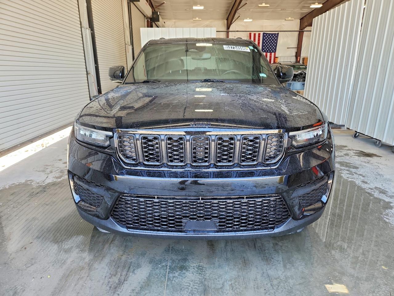 2023 Jeep Grand Cherokee Laredo Black vin: 1C4RJHAG9PC517773