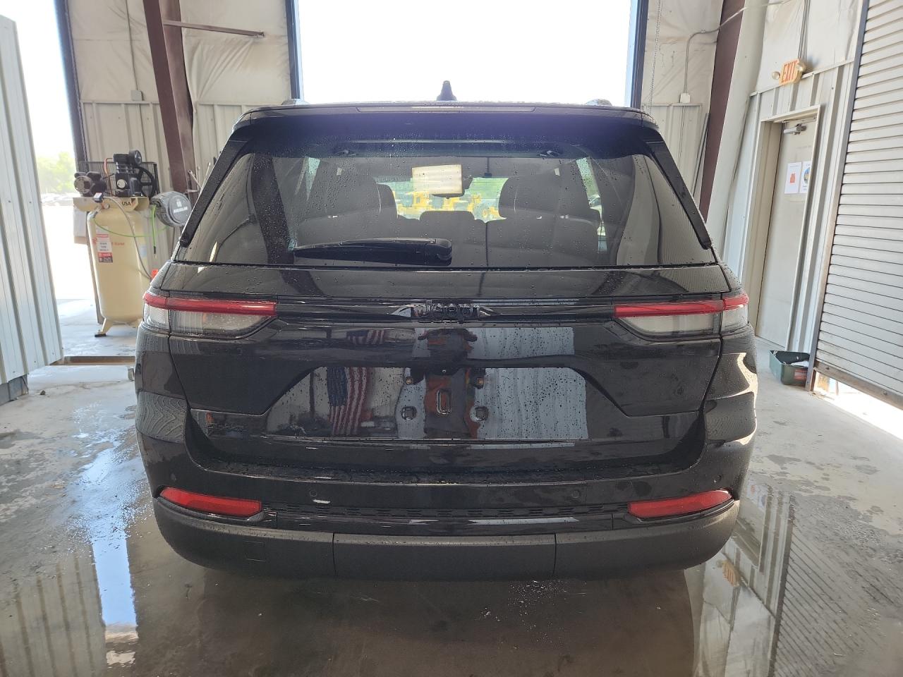 2023 Jeep Grand Cherokee Laredo Black vin: 1C4RJHAG9PC517773 Damage: Lift Gate, Dent(S) W/No Paint Dmg, < 1/8 Inch