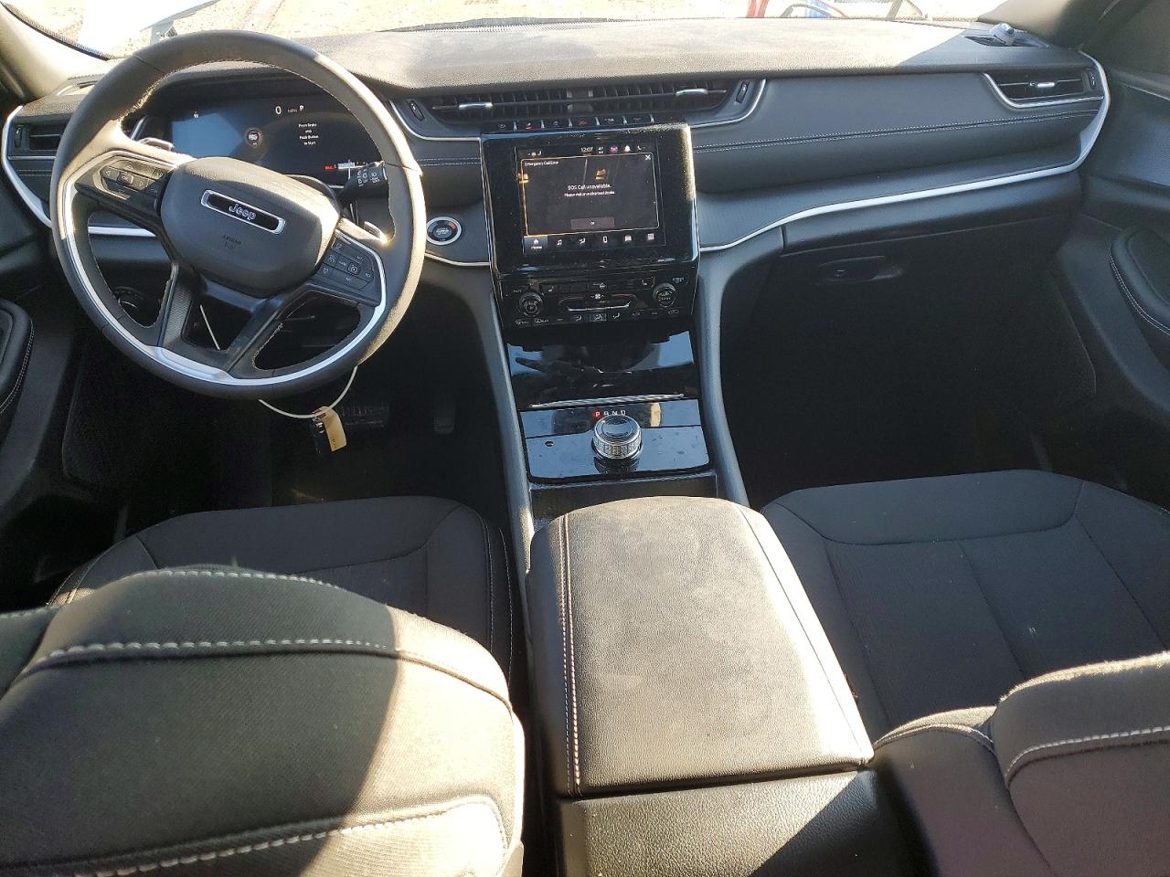 2025 Jeep Grand Cherokee Laredo White vin: 1C4RJHAG9SC324029