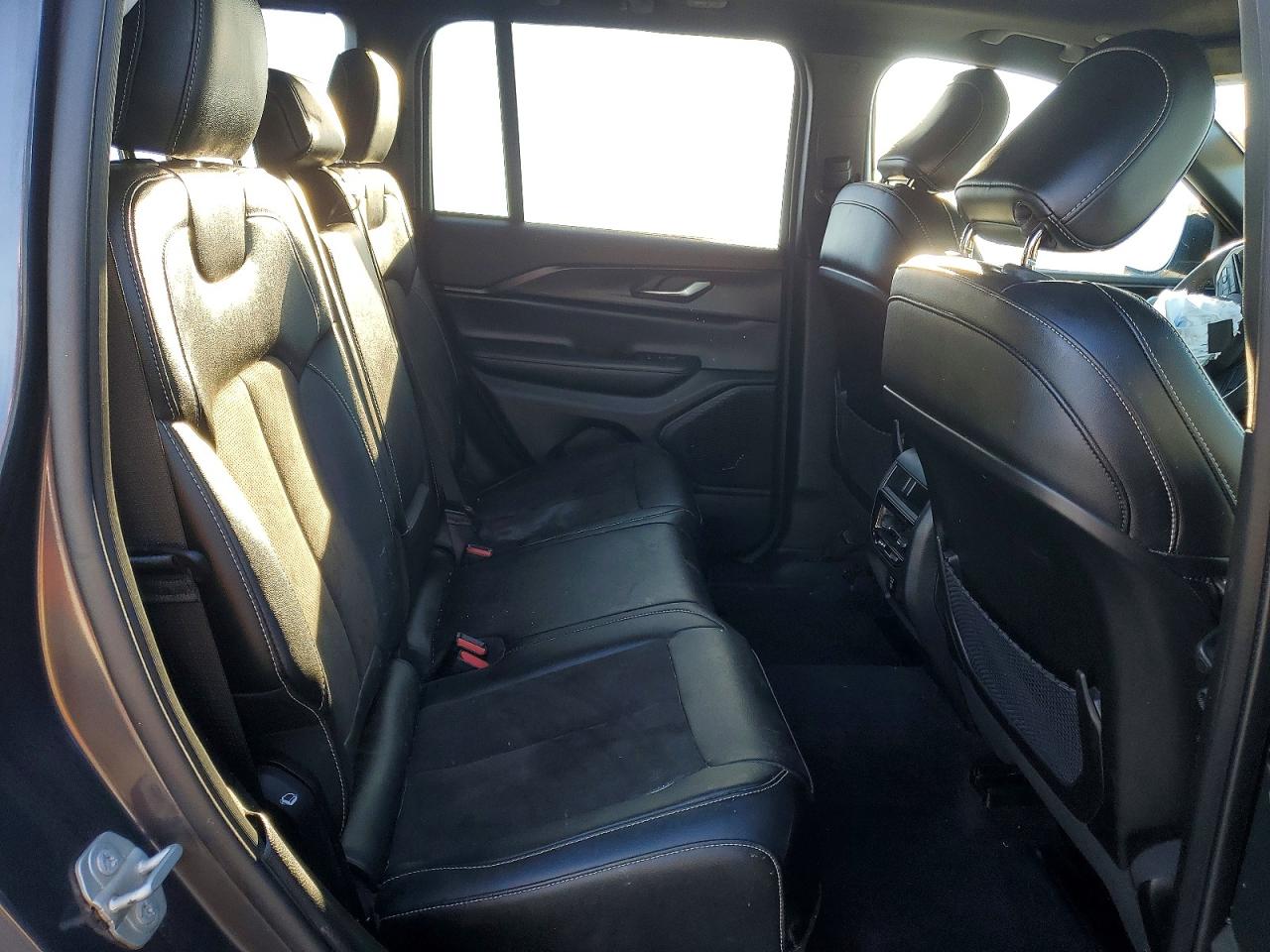 2023 Jeep Grand Cherokee Laredo Gray vin: 1C4RJHAGXPC598914