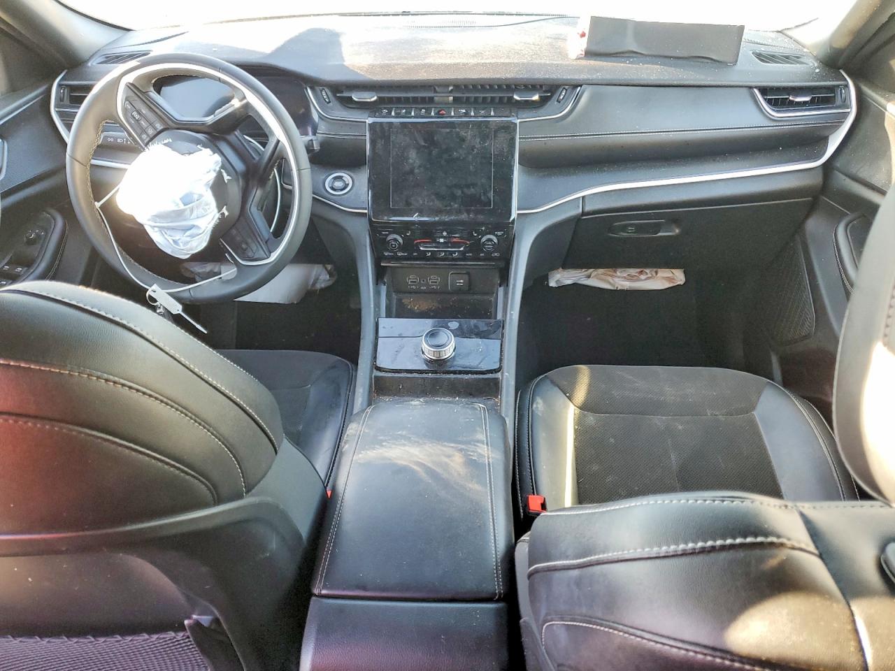 2023 Jeep Grand Cherokee Laredo Gray vin: 1C4RJHAGXPC598914