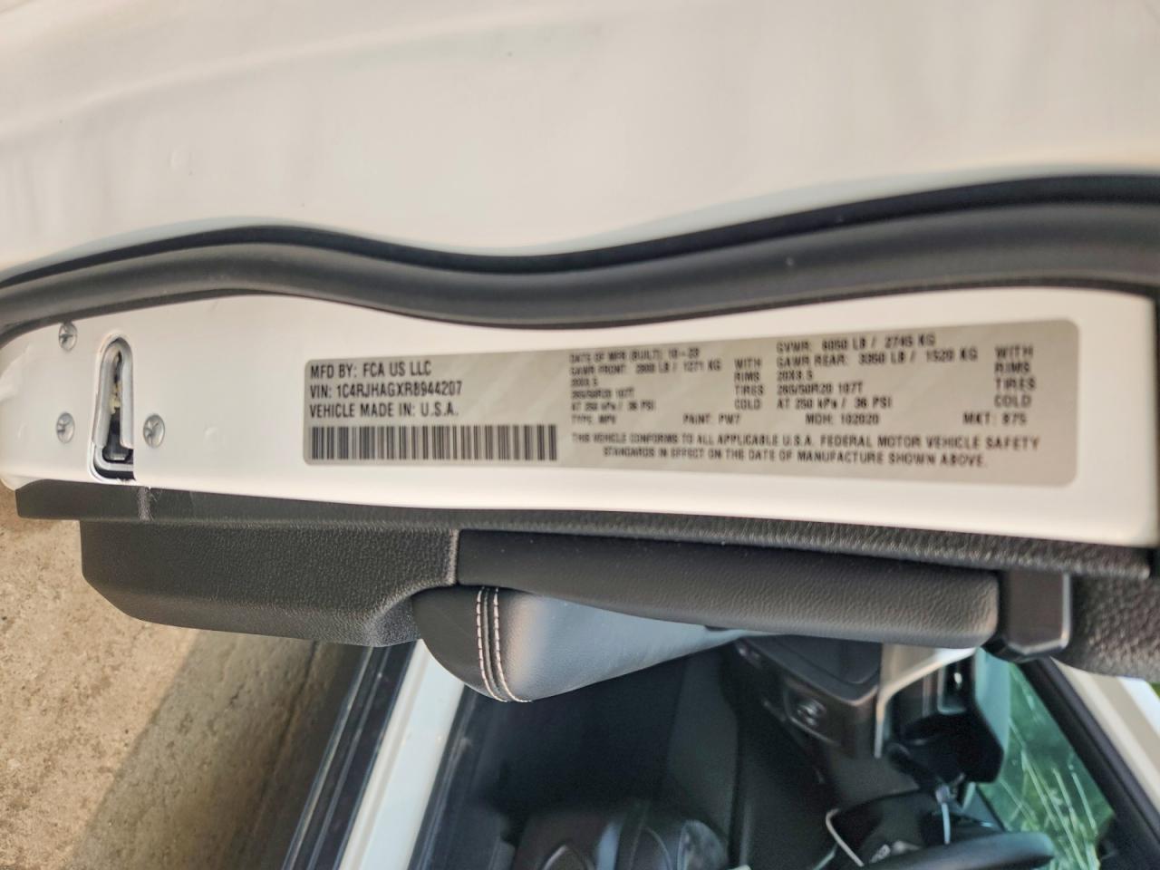 2024 Jeep Grand Cherokee Laredo White vin: 1C4RJHAGXR8944207