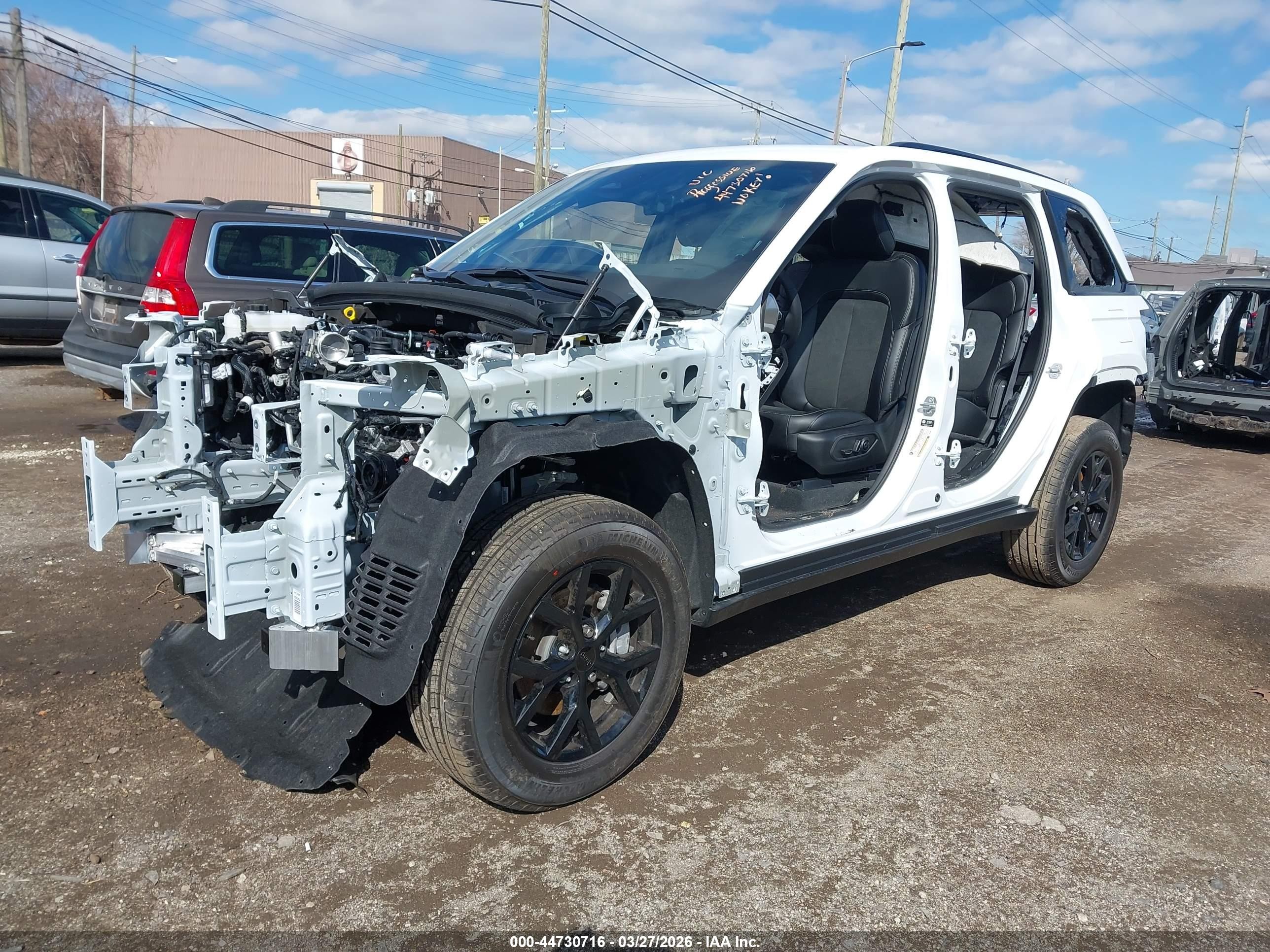 2025 Jeep Grand Cherokee Altitude 4x4 White vin: 1C4RJHAGXS8798610