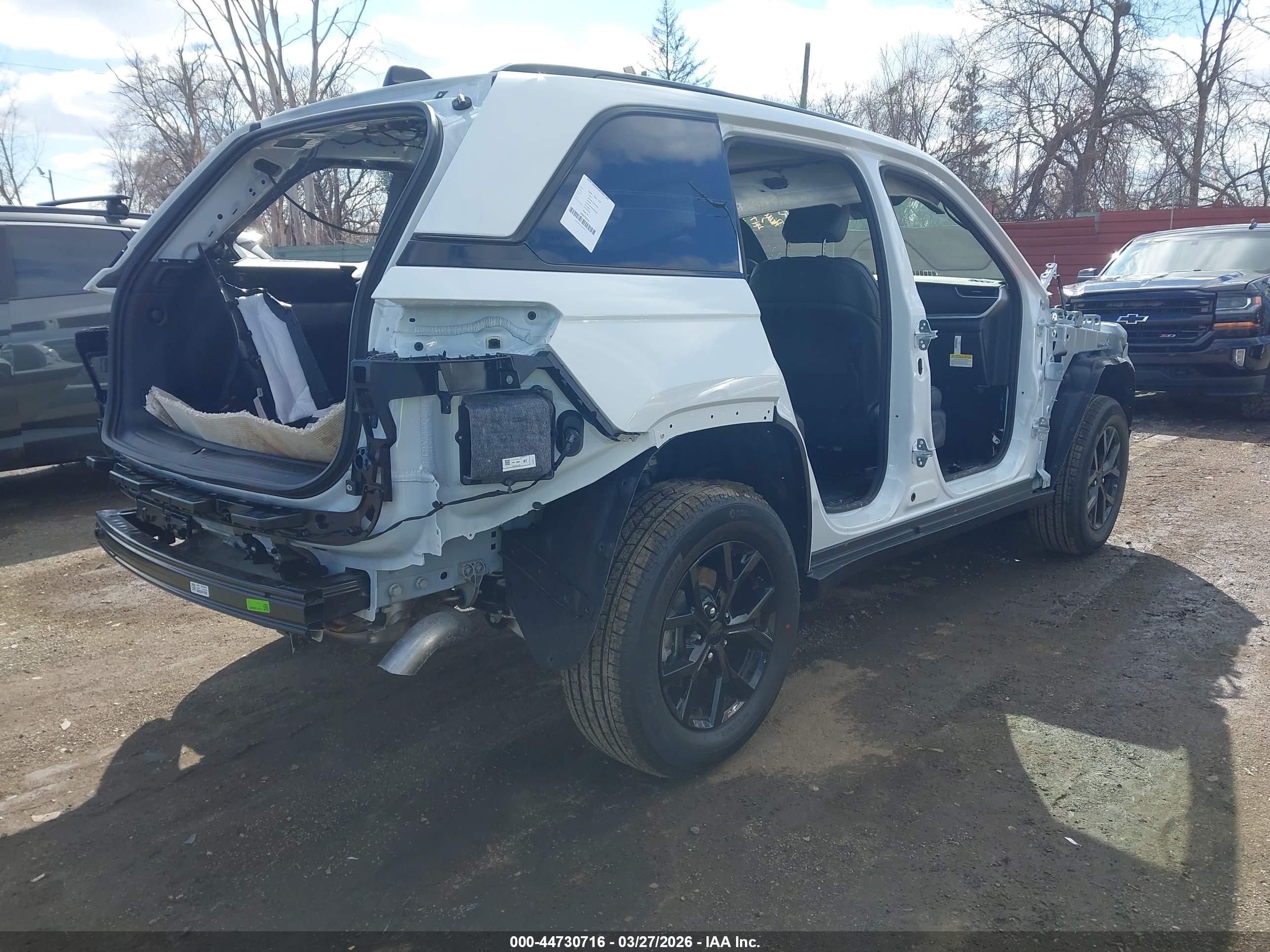 2025 Jeep Grand Cherokee Altitude 4x4 White vin: 1C4RJHAGXS8798610