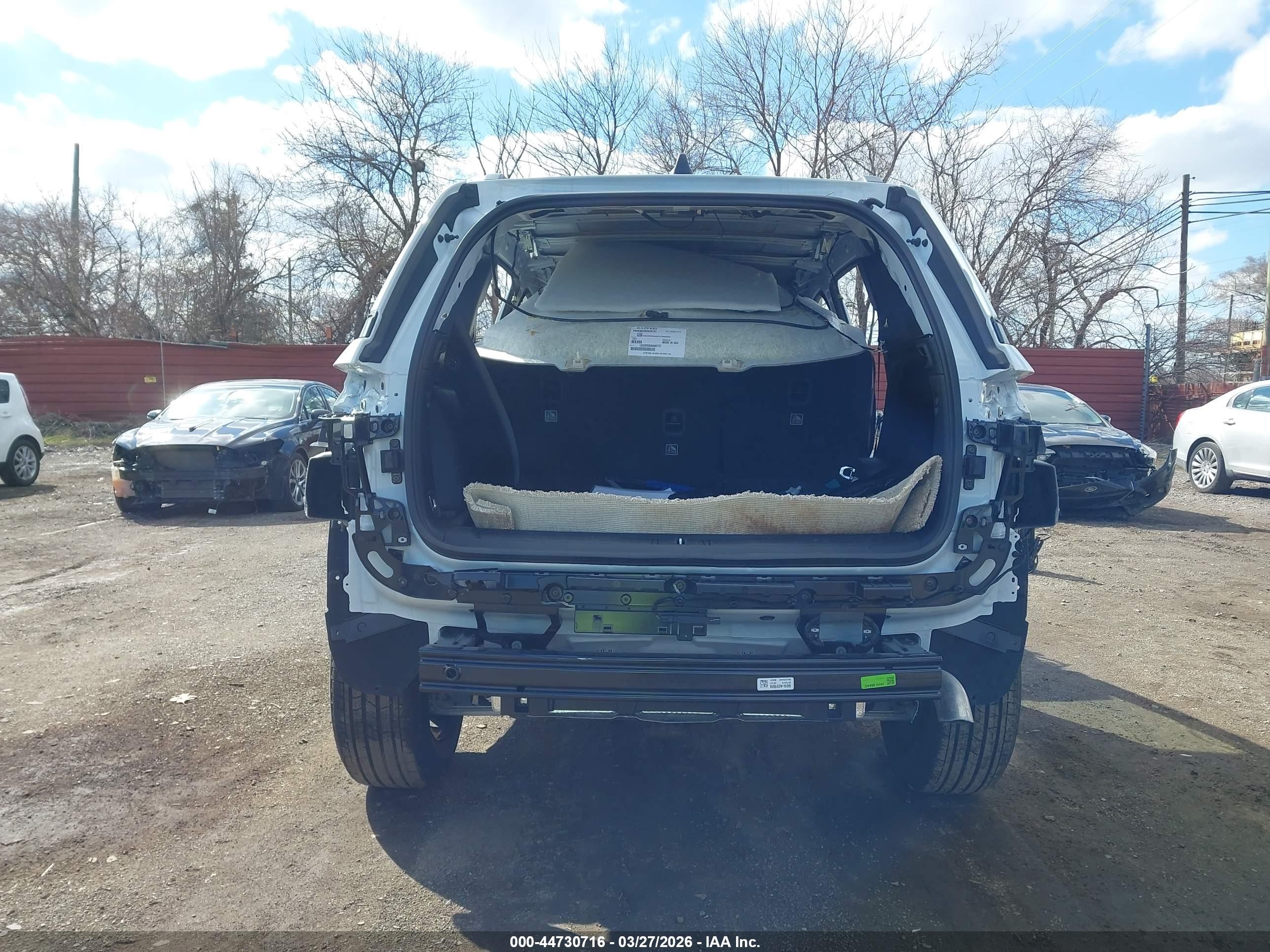 2025 Jeep Grand Cherokee Altitude 4x4 White vin: 1C4RJHAGXS8798610