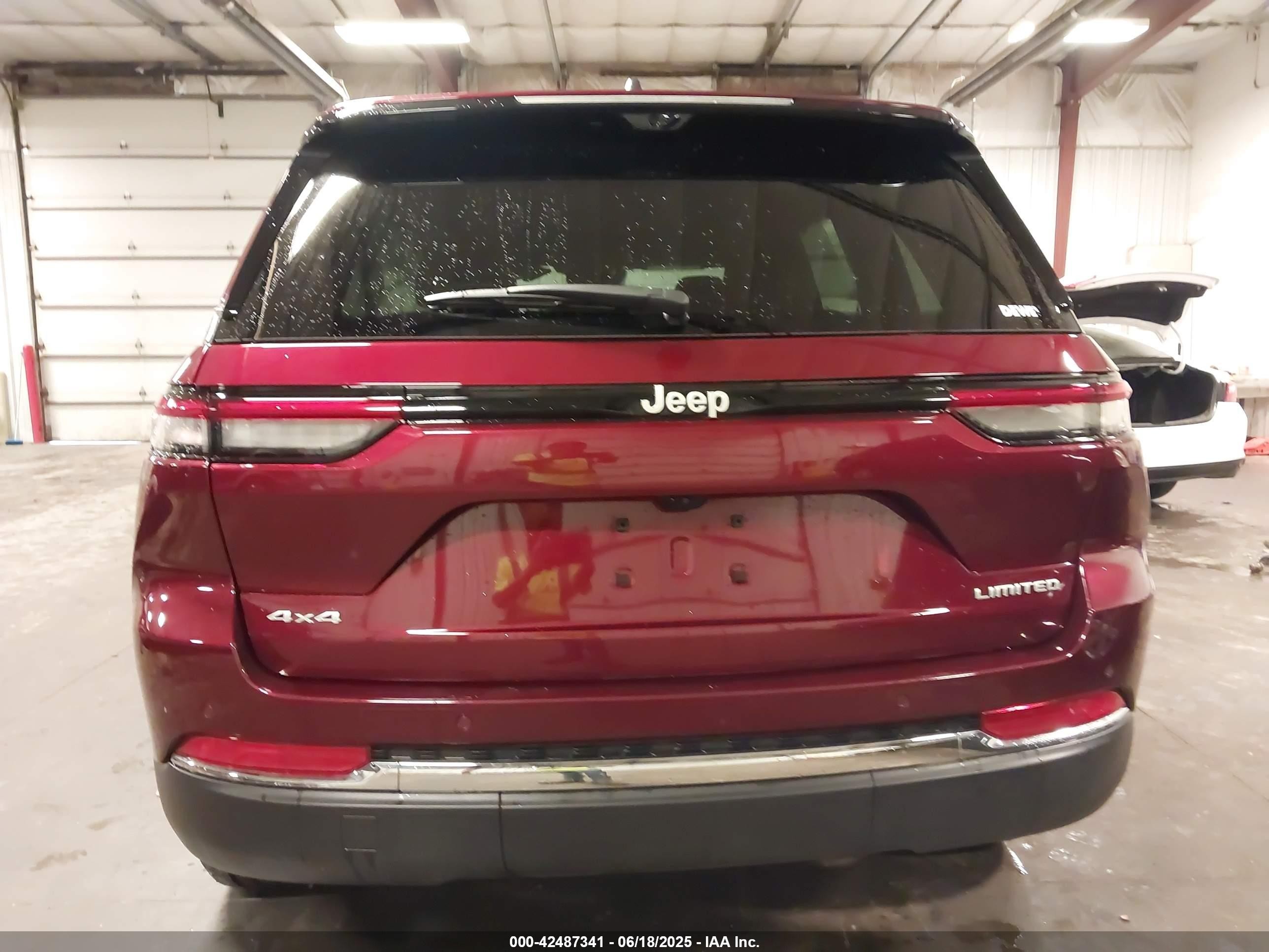 2025 Jeep Grand Cherokee Limited 4x4 Red vin: 1C4RJHBG0SC309630