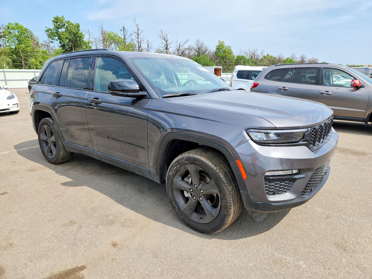 2025 Jeep Grand Cherokee Limited Серый vin: 1C4RJHBG3SC282505