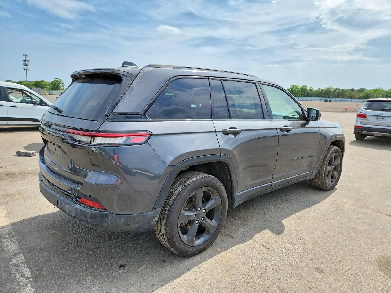 2025 Jeep Grand Cherokee Limited Серый vin: 1C4RJHBG3SC282505