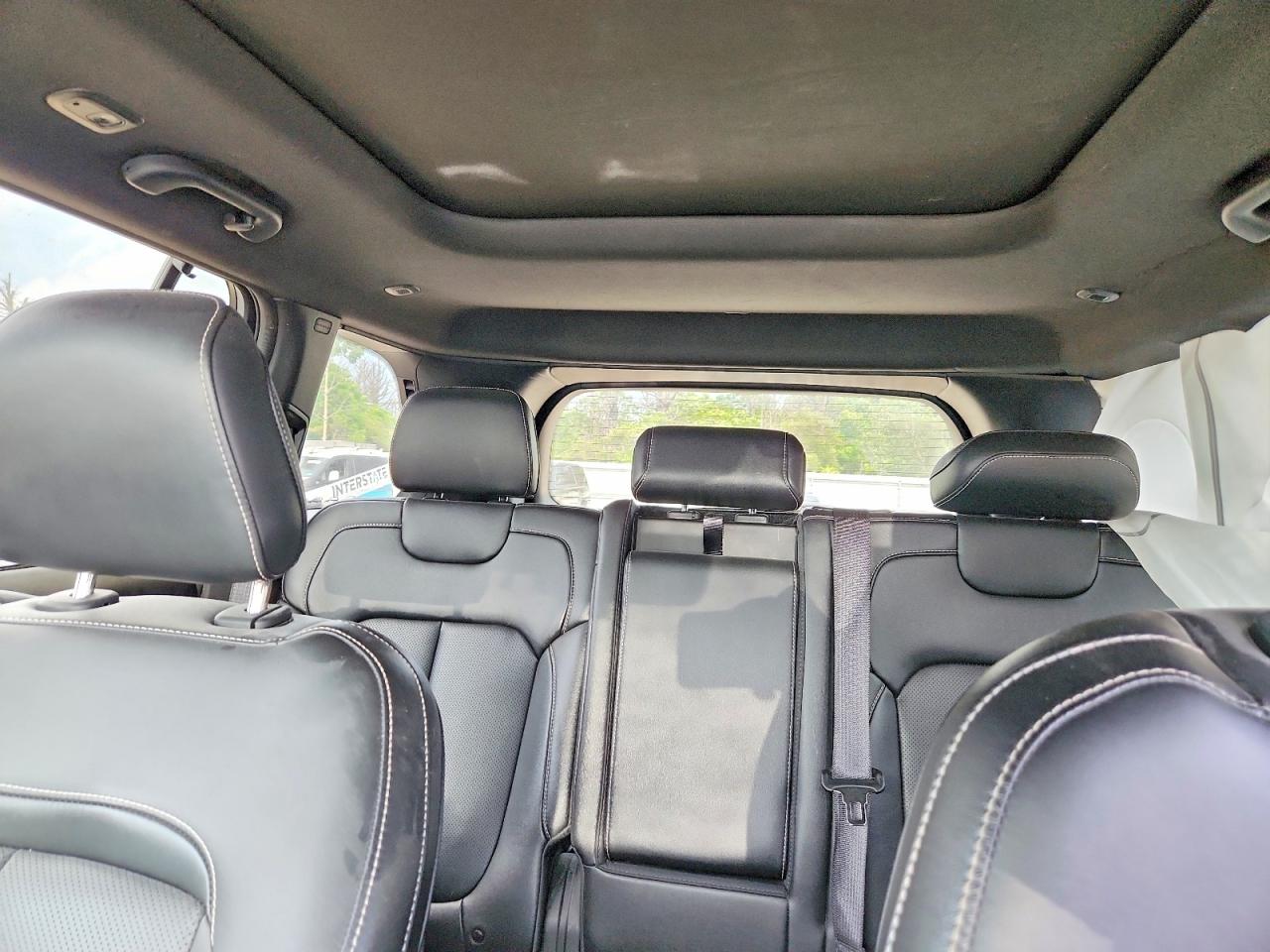 2025 Jeep Grand Cherokee Limited Серый vin: 1C4RJHBG3SC282505