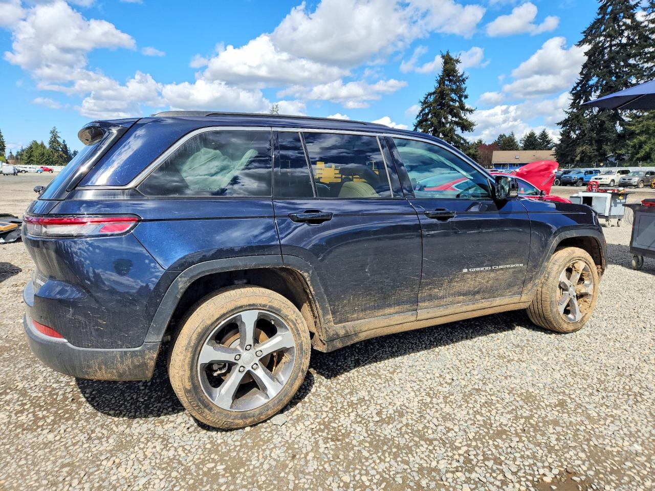 2024 Jeep Grand Cherokee Limited Черный vin: 1C4RJHBG4RC129044