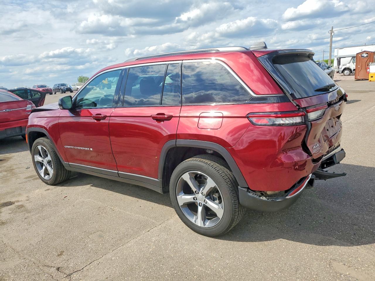 2025 Jeep Grand Cherokee Limited Red vin: 1C4RJHBG6S8736085