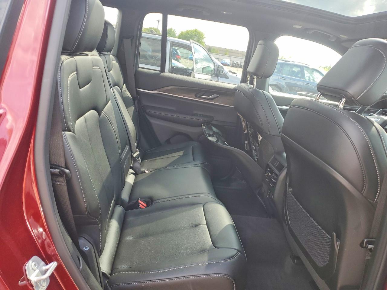 2025 Jeep Grand Cherokee Limited Red vin: 1C4RJHBG6S8736085