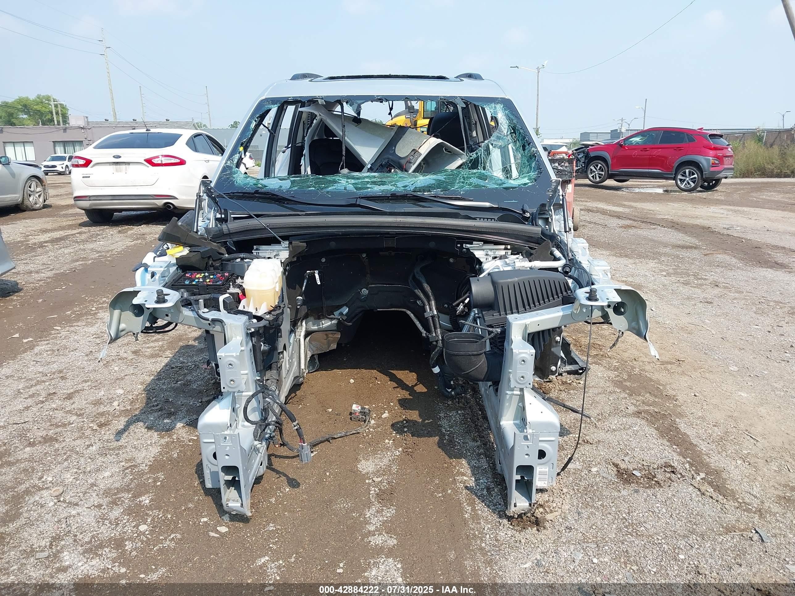 2022 Jeep Grand Cherokee Limited 4x4 Silver vin: 1C4RJHBG7N8524591