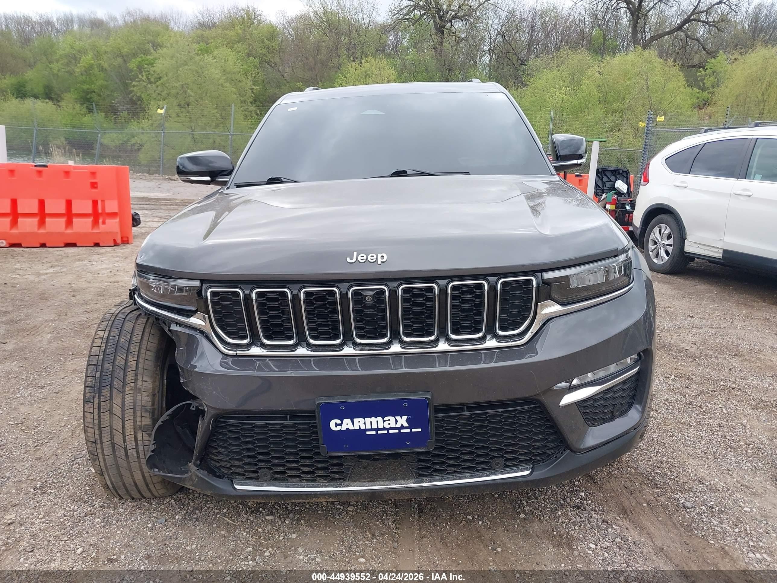 2023 Jeep Grand Cherokee Limited 4x4 Gray vin: 1C4RJHBG8P8738041