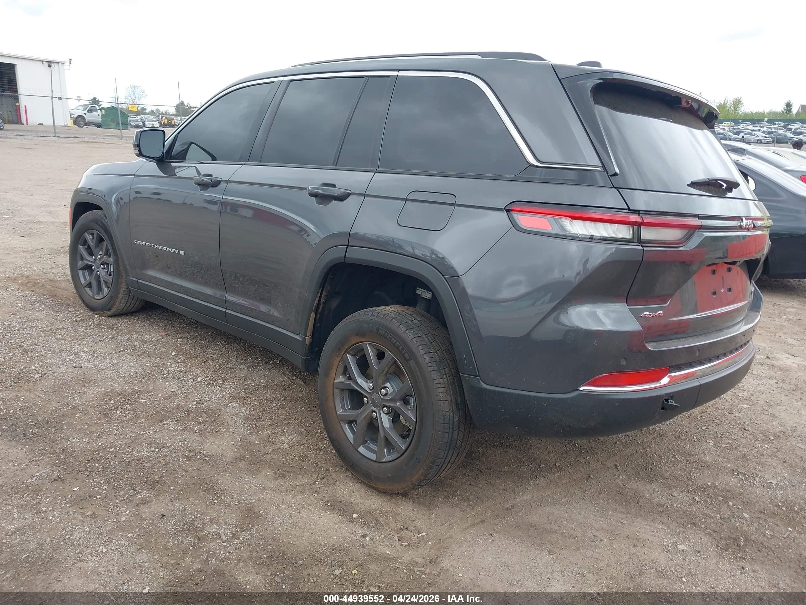 2023 Jeep Grand Cherokee Limited 4x4 Gray vin: 1C4RJHBG8P8738041