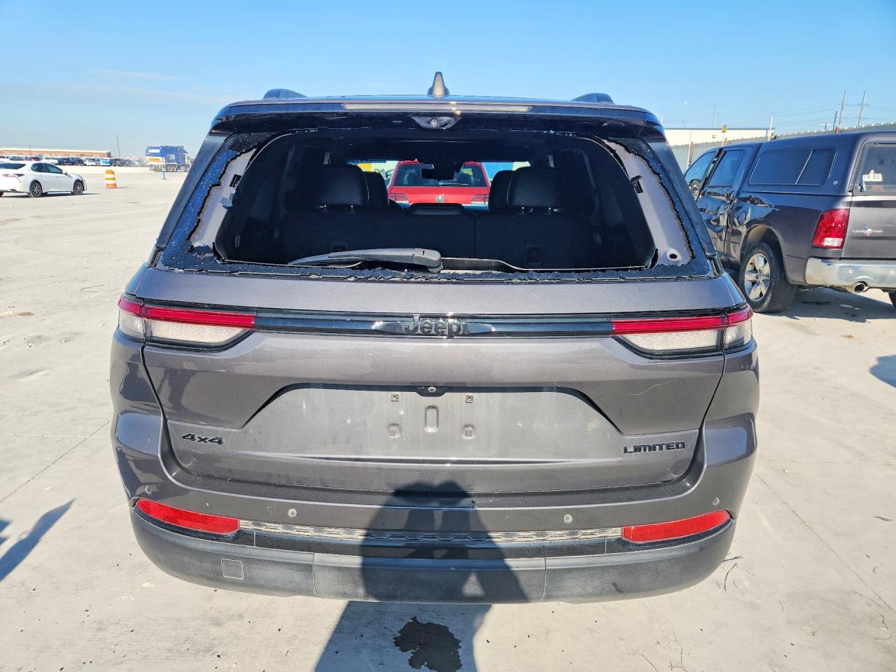 2025 Jeep Grand Cherokee Limited Gray vin: 1C4RJHBG8SC277106