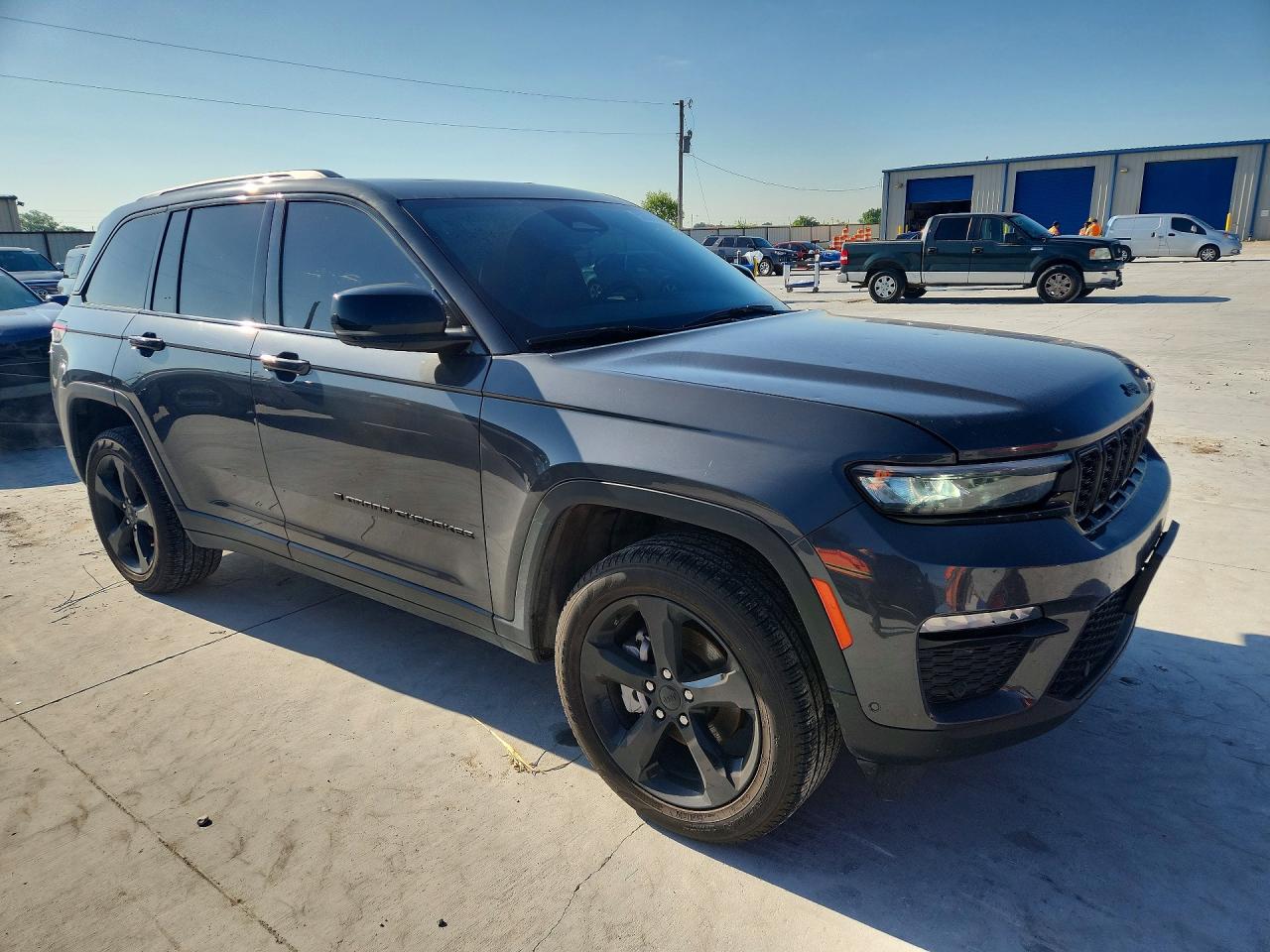 2025 Jeep Grand Cherokee Limited Gray vin: 1C4RJHBG8SC277106