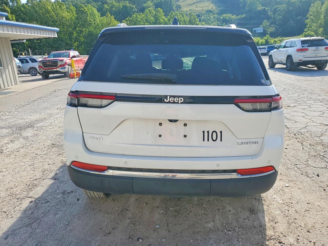2025 Jeep Grand Cherokee Limited White vin: 1C4RJHBG9SC339712