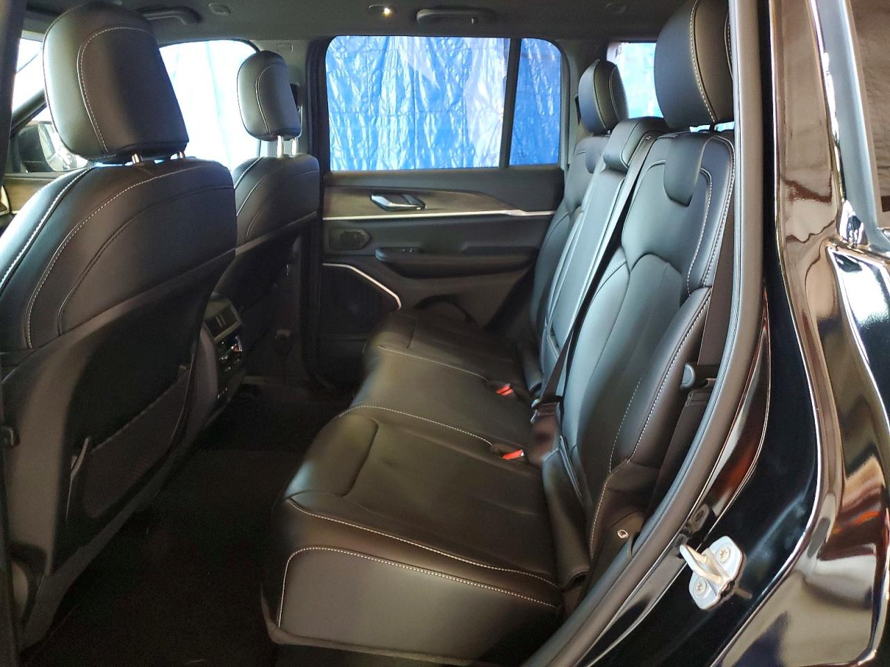 2026 Jeep Grand Cherokee Limited Black vin: 1C4RJHBR9TC225390