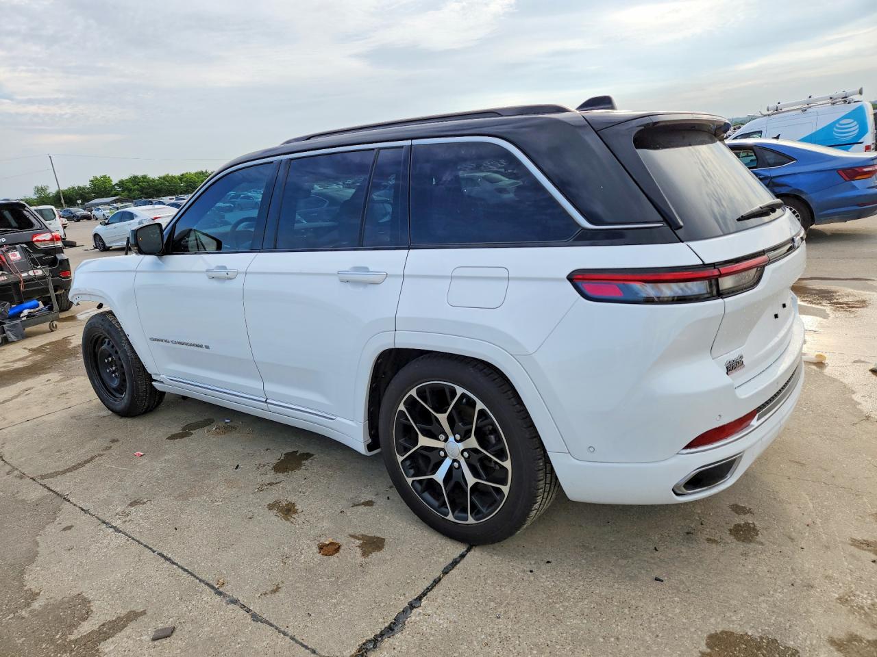 2025 Jeep Grand Cherokee Summit White vin: 1C4RJHEG3S8635582