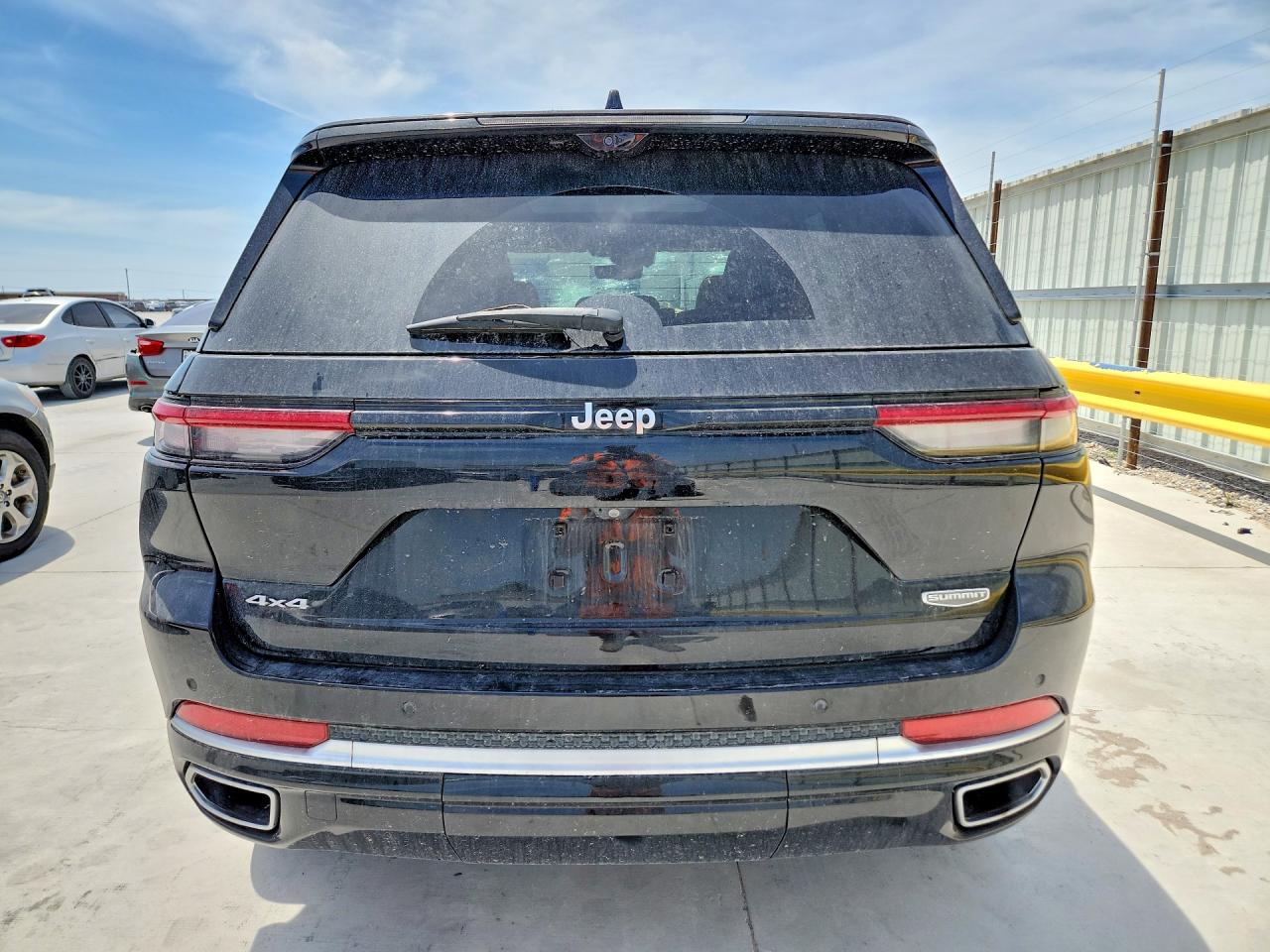 2022 Jeep Grand Cherokee Summit Black vin: 1C4RJHEG5N8530904
