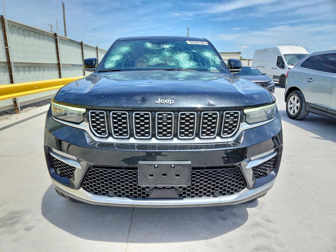 2022 Jeep Grand Cherokee Summit Black vin: 1C4RJHEG5N8530904