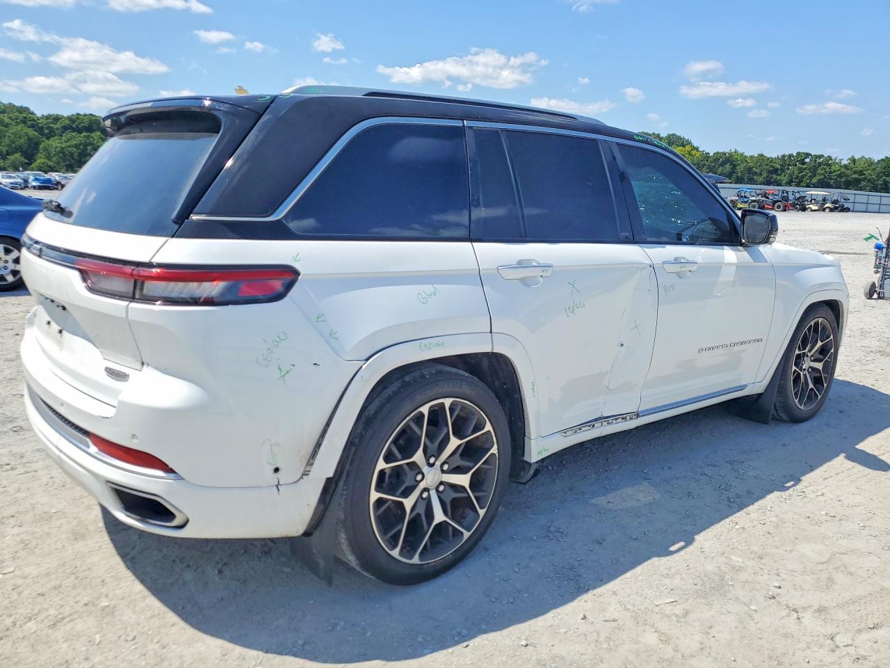 2022 Jeep Grand Cherokee Summit White vin: 1C4RJHEG7N8557912
