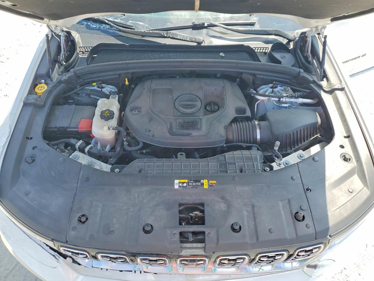 2022 Jeep Grand Cherokee Summit White vin: 1C4RJHEG7N8557912