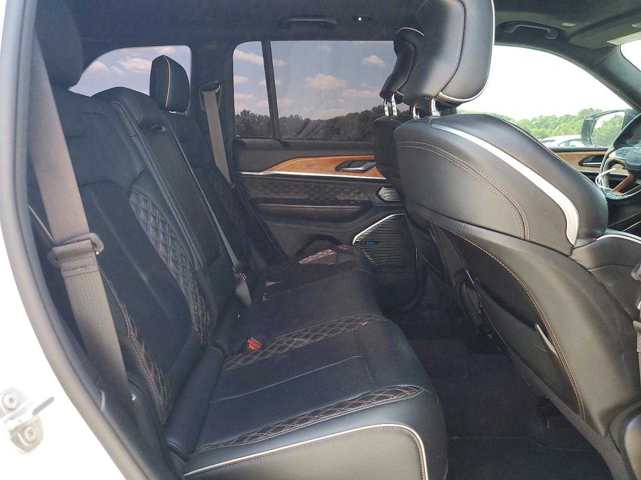 2022 Jeep Grand Cherokee Summit White vin: 1C4RJHEG7N8557912