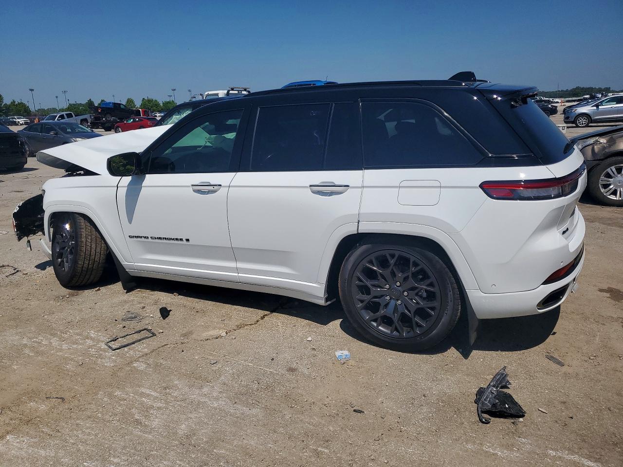 2025 Jeep Grand Cherokee Summit White vin: 1C4RJHEG7S8791818