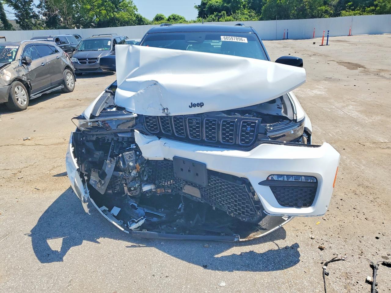 2025 Jeep Grand Cherokee Summit White vin: 1C4RJHEG7S8791818