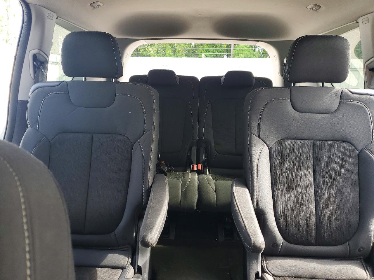 2021 Jeep Grand Cherokee L Laredo Silver vin: 1C4RJJAG1M8203587