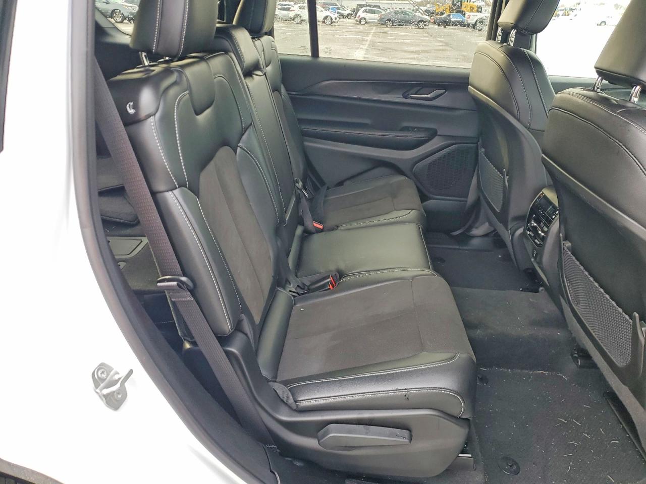 2025 Jeep Grand Cherokee L Laredo Белый vin: 1C4RJKAG0S8629225