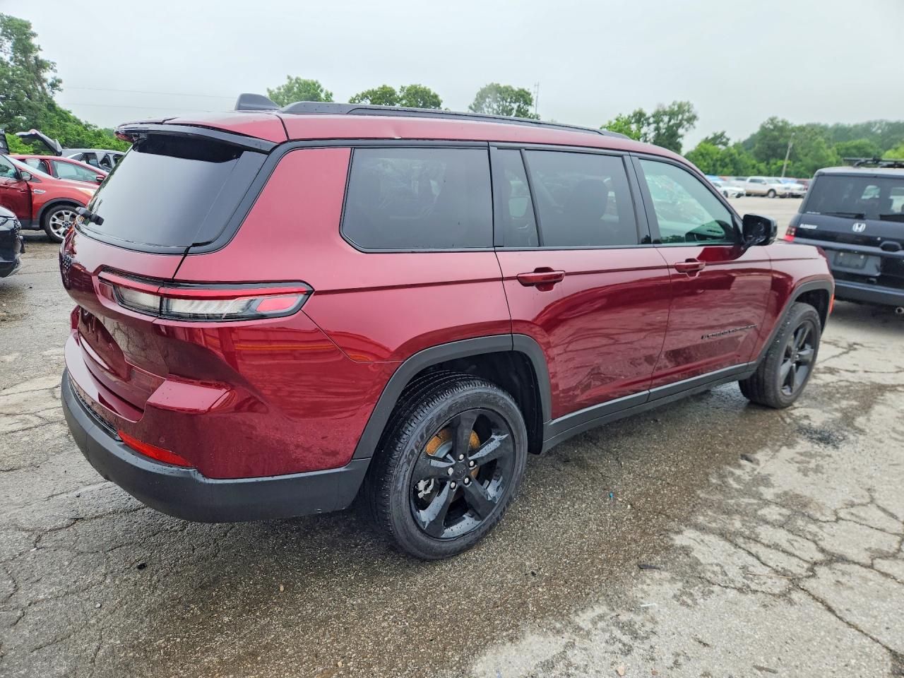 2025 Jeep Grand Cherokee L Laredo Темно-бордовый vin: 1C4RJKAG1S8771955