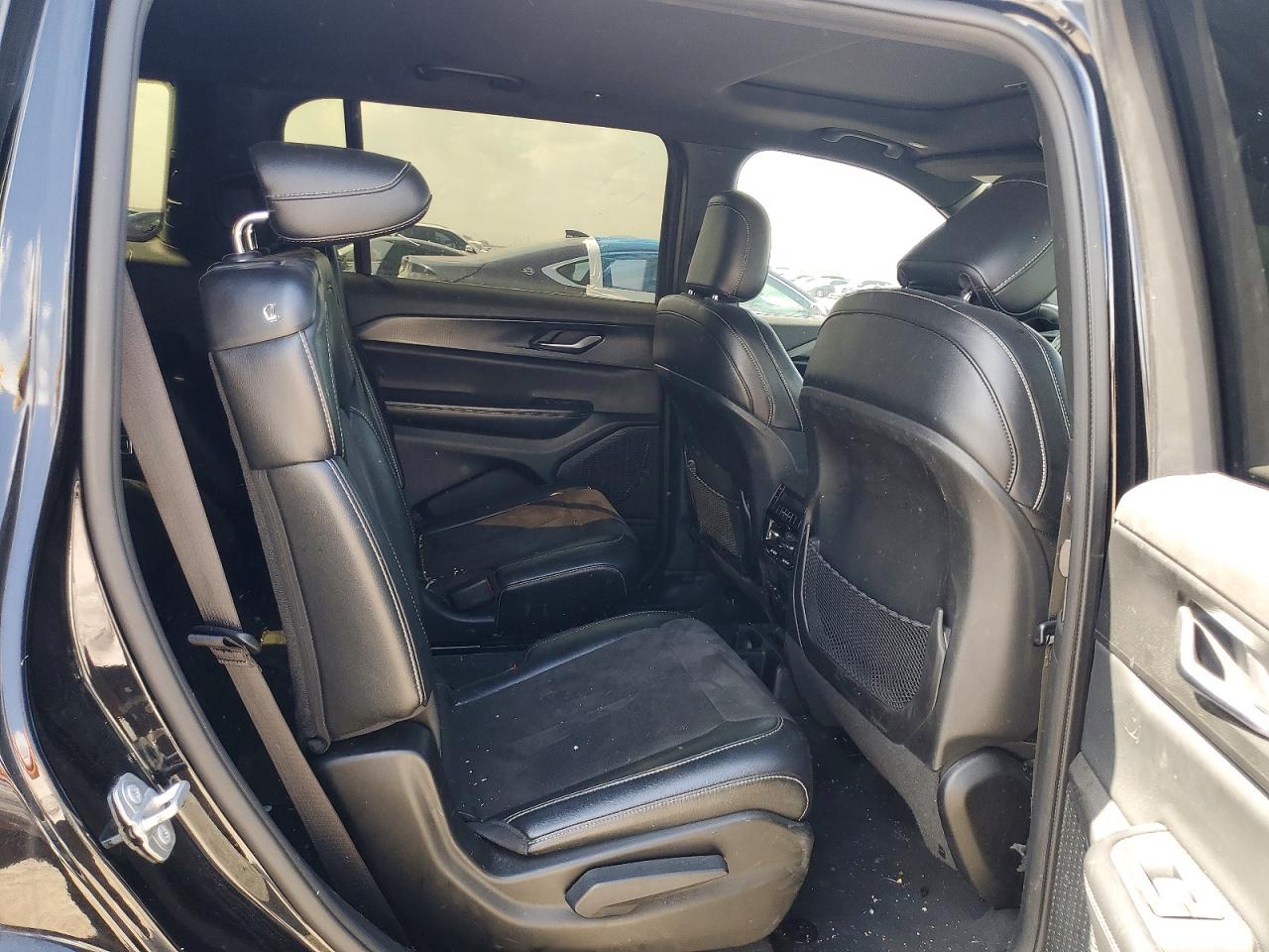 2023 Jeep Grand Cherokee L Laredo Black vin: 1C4RJKAG2P8825741