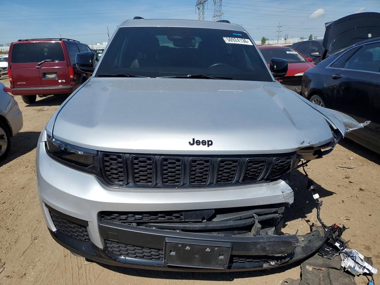 2022 Jeep Grand Cherokee L Laredo Silver vin: 1C4RJKAG3N8517524