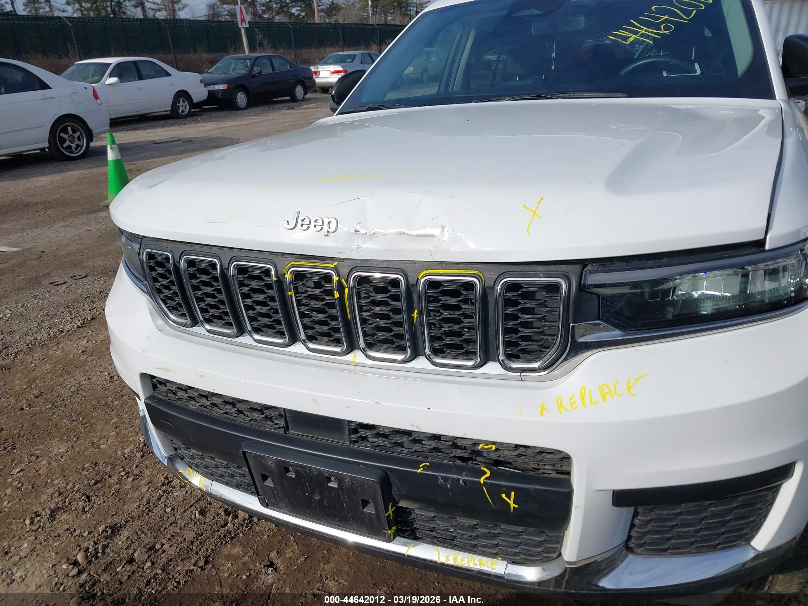 2022 Jeep Grand Cherokee L Laredo 4x4 Белый vin: 1C4RJKAG3N8534839