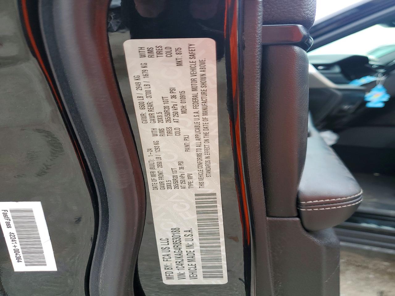 2024 Jeep Grand Cherokee L Laredo Black vin: 1C4RJKAG4R8530188