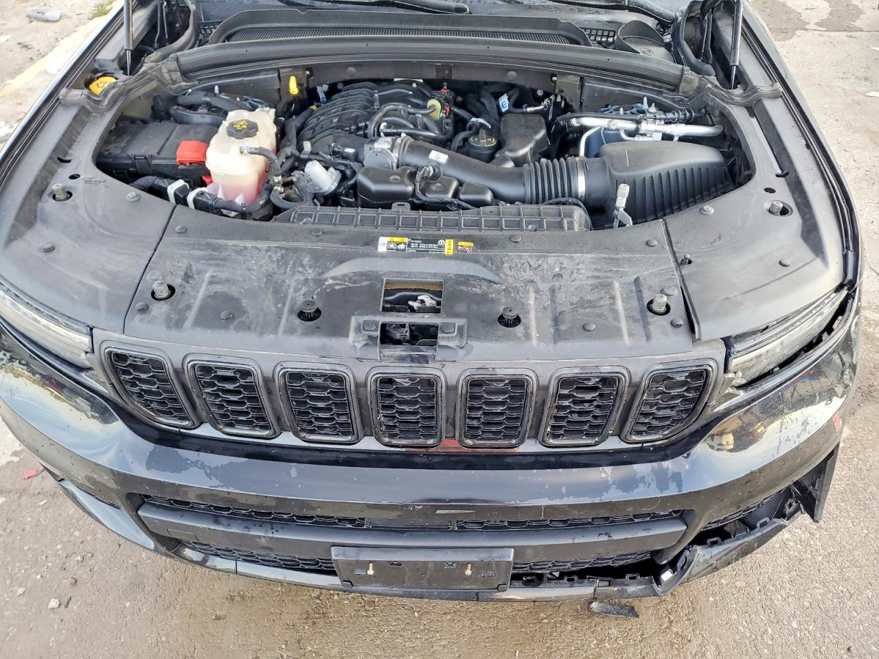 2024 Jeep Grand Cherokee L Laredo Black vin: 1C4RJKAG5R8556623