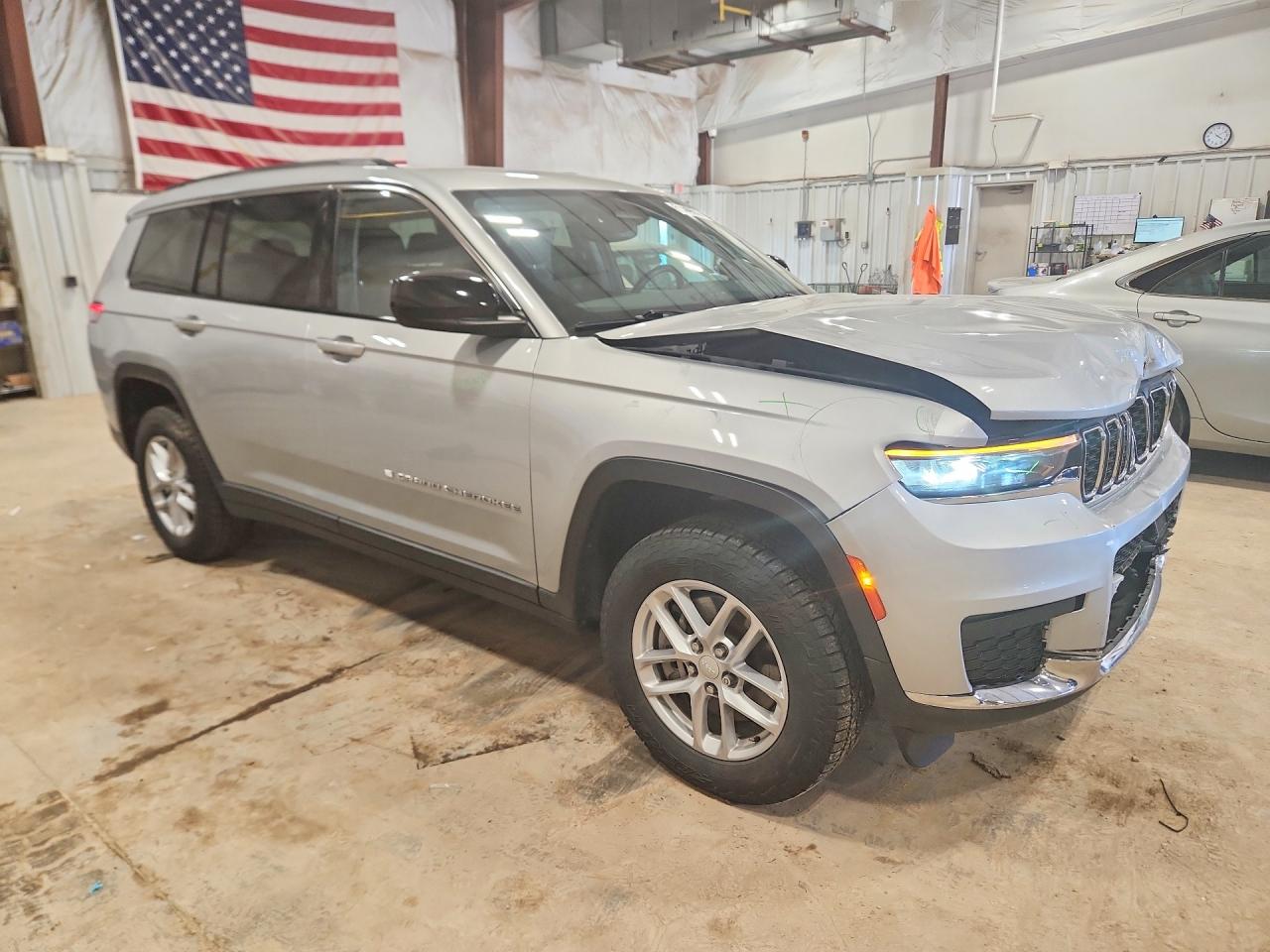 2021 Jeep Grand Cherokee L Laredo Серебряный vin: 1C4RJKAG6M8202697