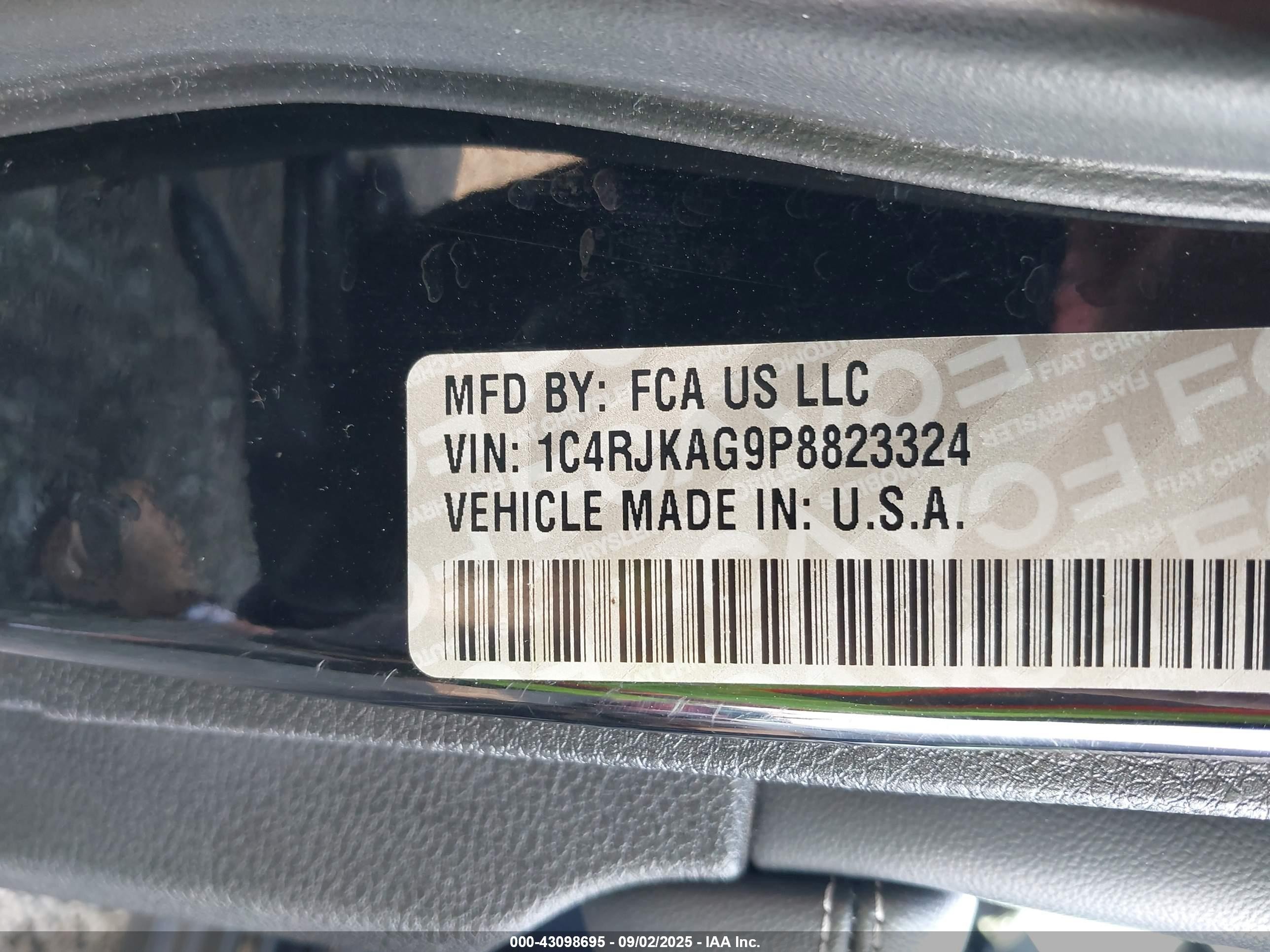 2023 Jeep Grand Cherokee L Altitude 4x4 Черный vin: 1C4RJKAG9P8823324