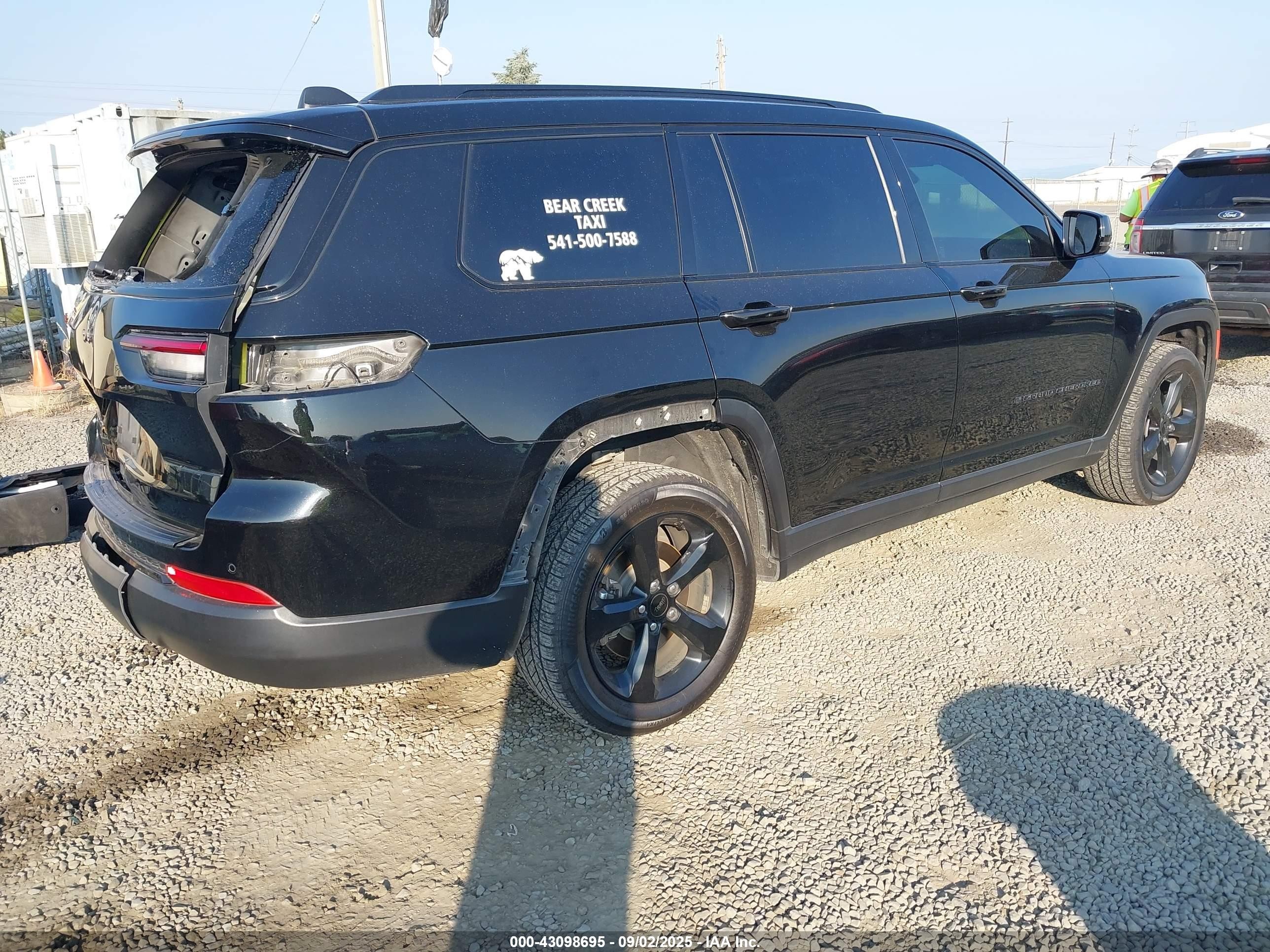 2023 Jeep Grand Cherokee L Altitude 4x4 Черный vin: 1C4RJKAG9P8823324