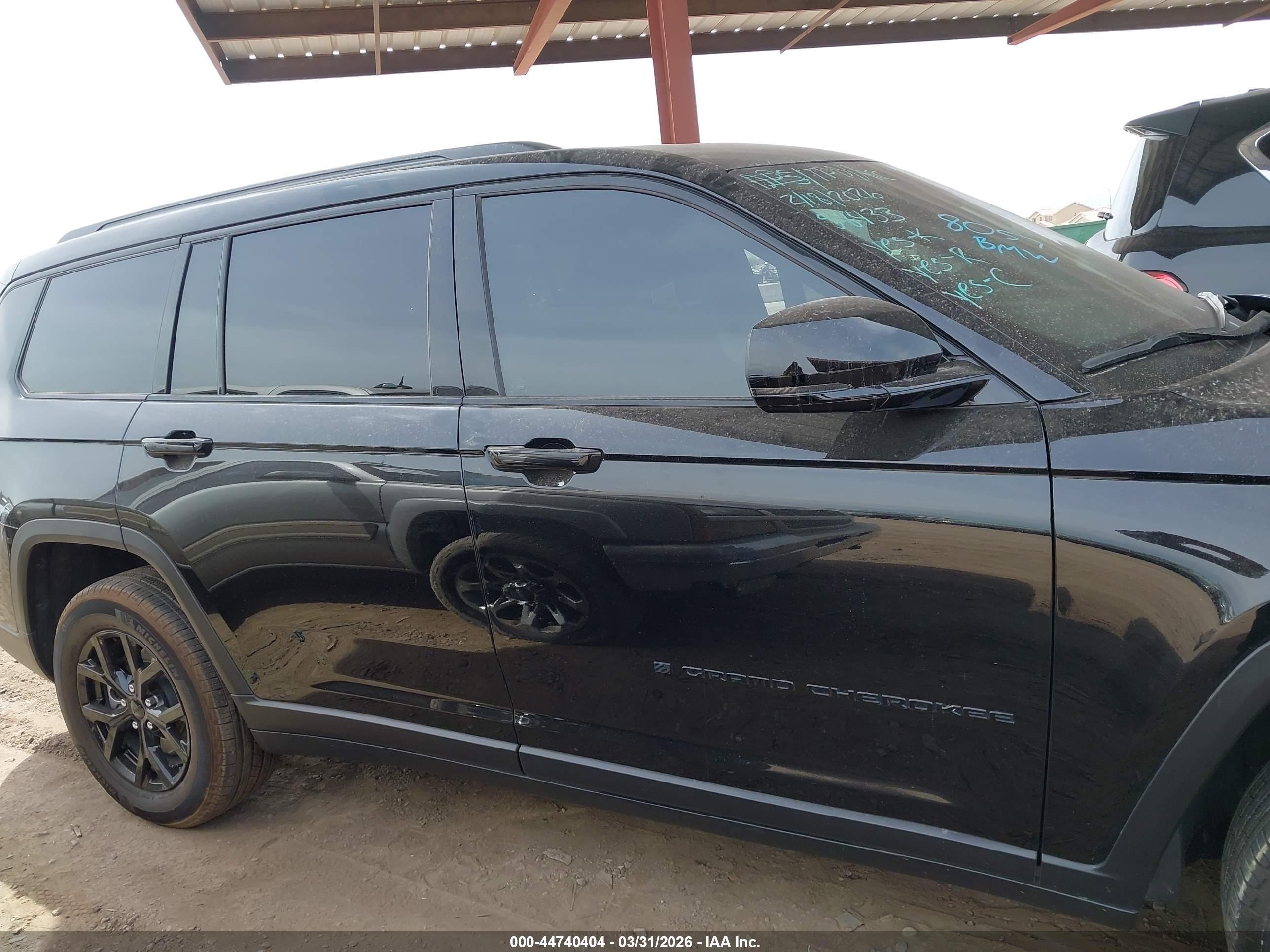 2025 Jeep Grand Cherokee L Altitude X 4x4 Черный vin: 1C4RJKAG9S8671117