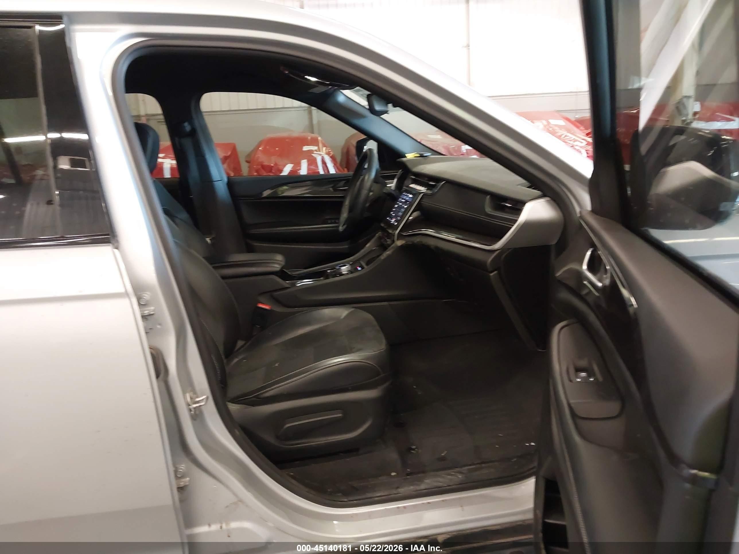 2021 Jeep Grand Cherokee L Altitude 4x4 Silver vin: 1C4RJKAGXM8201259