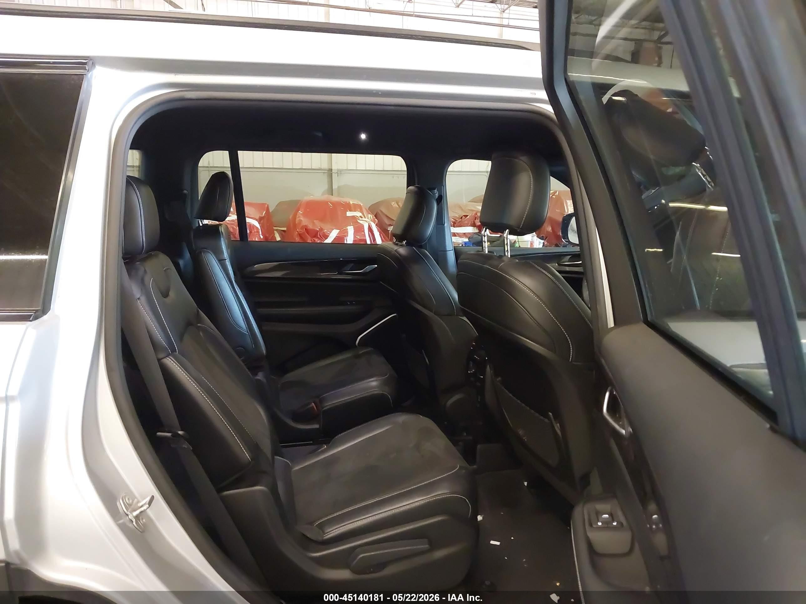 2021 Jeep Grand Cherokee L Altitude 4x4 Silver vin: 1C4RJKAGXM8201259