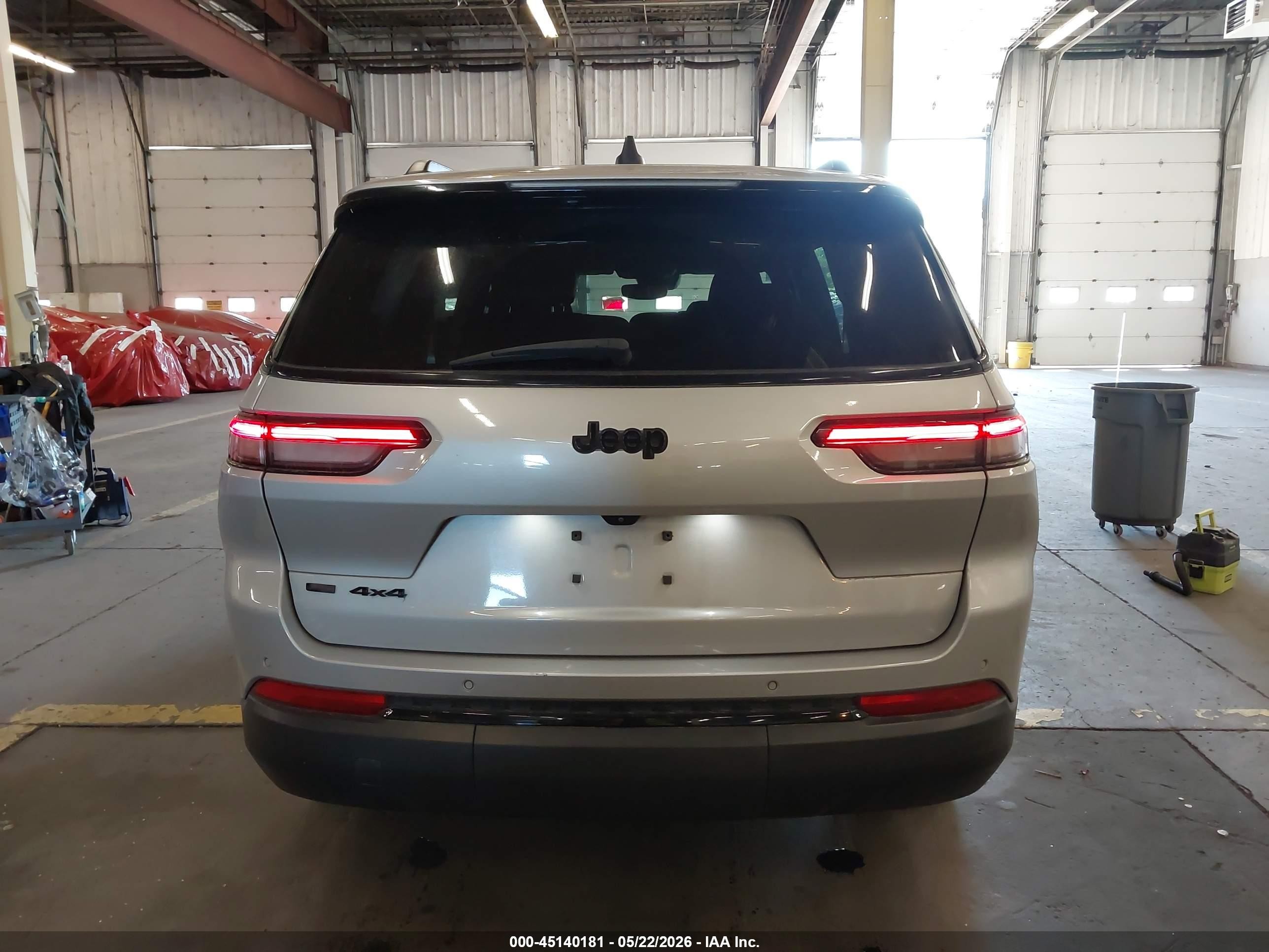 2021 Jeep Grand Cherokee L Altitude 4x4 Silver vin: 1C4RJKAGXM8201259