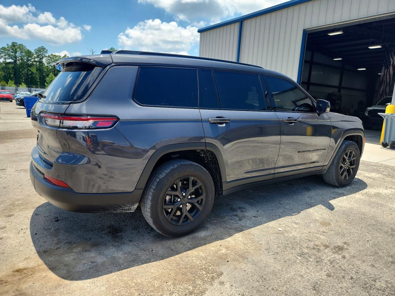 2024 Jeep Grand Cherokee L Laredo Gray vin: 1C4RJKAGXR8535637