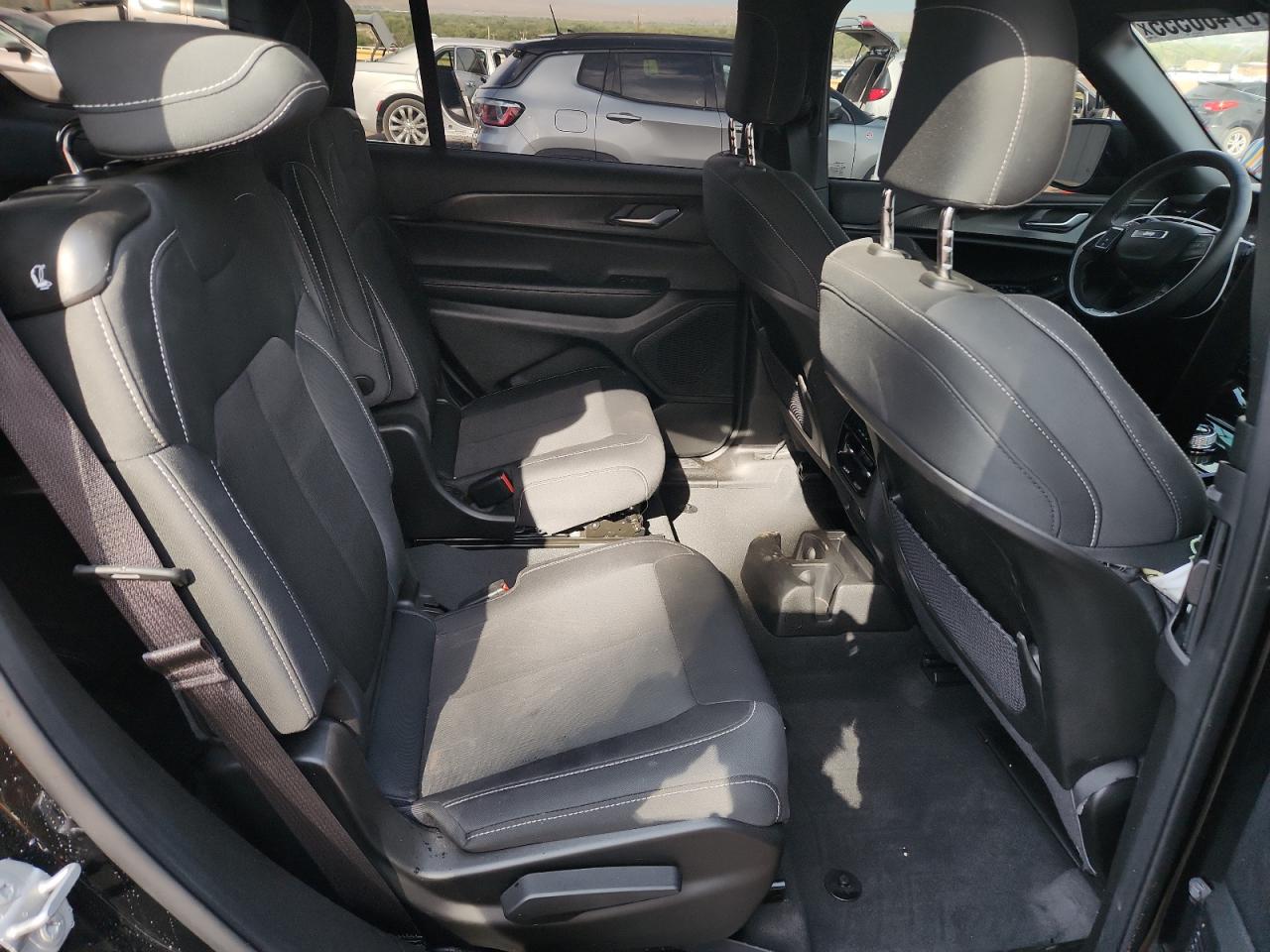 2025 Jeep Grand Cherokee L Laredo Черный vin: 1C4RJKAGXS8686421