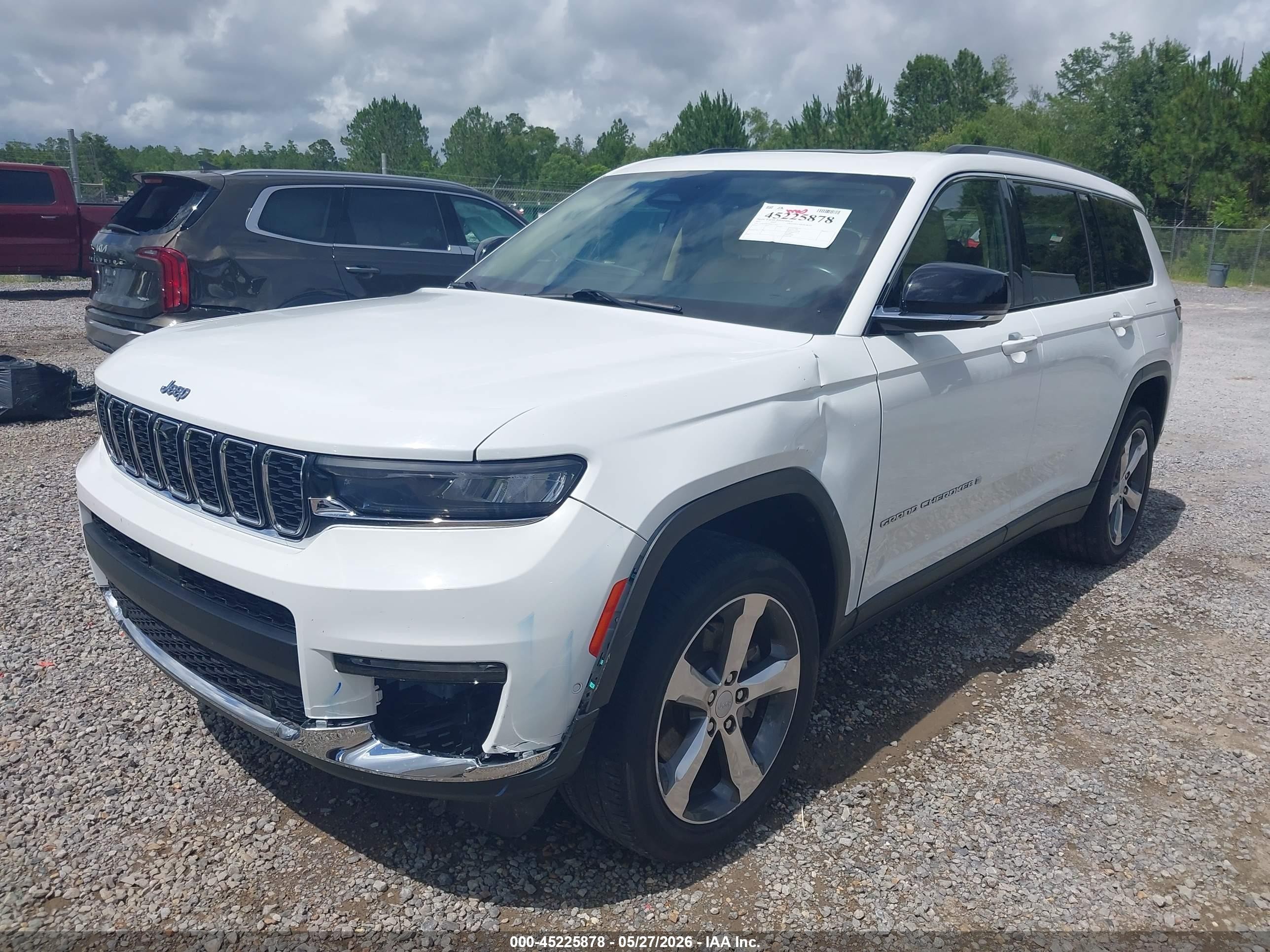 2021 Jeep Grand Cherokee L Limited 4x4 White vin: 1C4RJKBG0M8107342
